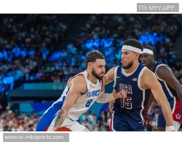 布克失误频繁引发主帅关注对手防守策略显著影响表现